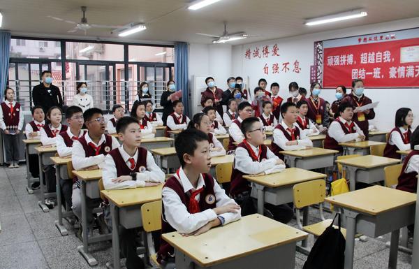 家长从环境、制度、精神三个层面进行观察评分