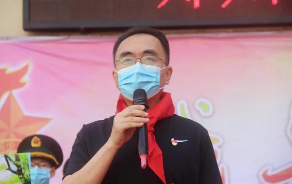 郑州49中党支部书记常晋波对七年级同学提出殷切希望 郑州49中党支部书记常晋波对七年级同学提出殷切希望