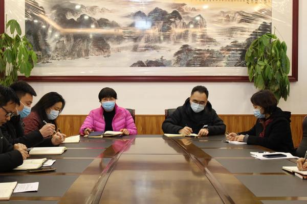 郑州49中召开新学期干部研讨会