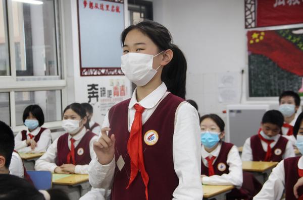 爱耳专题教育 (4)