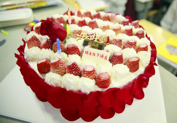 礼赞班主任 致敬引路人