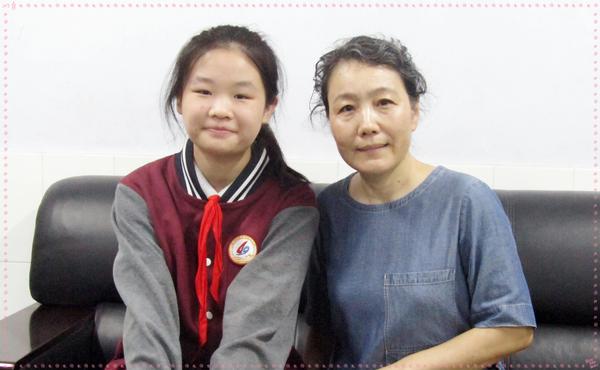 与最喜欢的老师合影 (8)