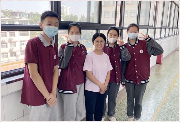 与最喜欢的老师合影 (9)