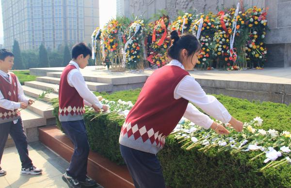 清明祭英烈 (9) 清明祭英烈 (9)