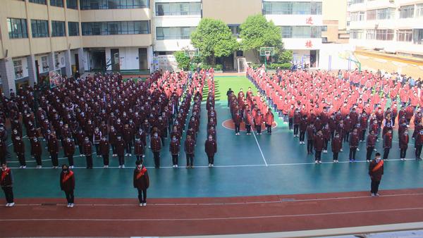 升旗 (5) 升旗 (5)