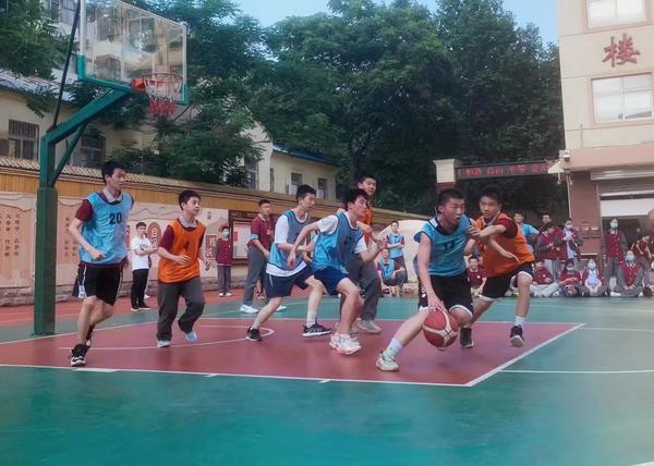 篮球足球联赛 (3)