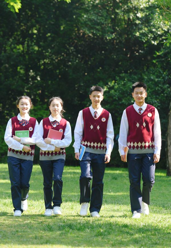 (7)行姿展示 (7)行姿展示