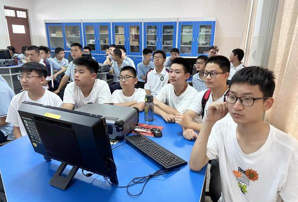 探秘科学 成就未来 (4)