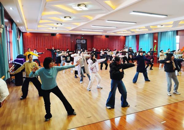 八段锦 (8) 八段锦 (8)