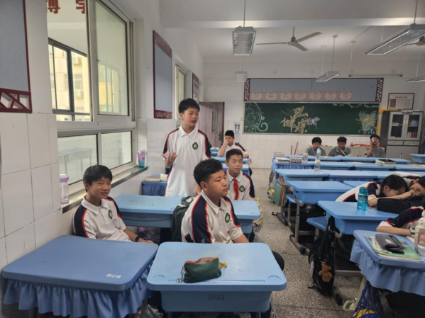 青春热浪 社团绽放 (14) 青春热浪 社团绽放 (14)