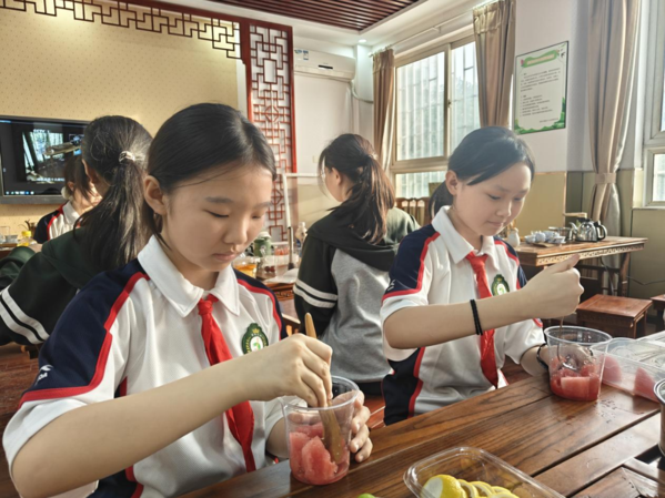 青春热浪 社团绽放 (16) 青春热浪 社团绽放 (16)