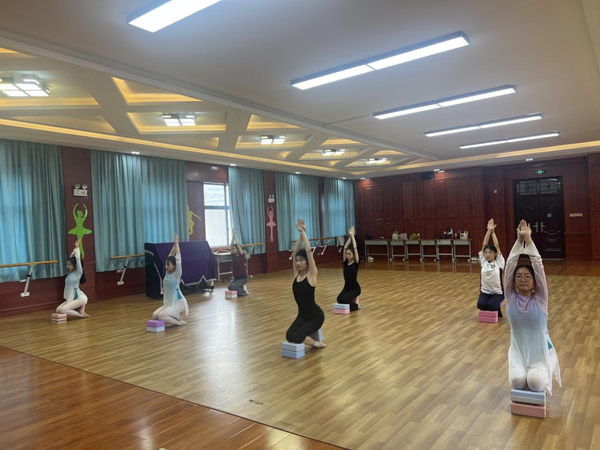 青春热浪 社团绽放 (19) 青春热浪 社团绽放 (19)