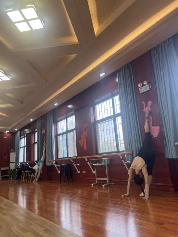 青春热浪 社团绽放 (21) 青春热浪 社团绽放 (21)