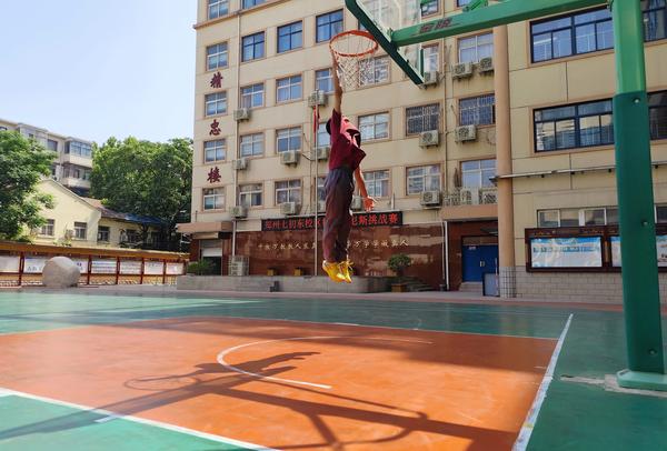 校园吉尼斯 (2) 校园吉尼斯 (2)