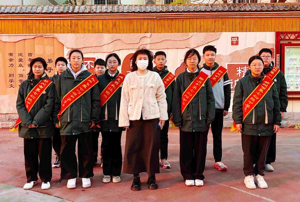 文明礼仪队 文明礼仪队