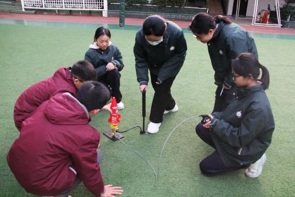 学生自主尝试化学、物理、生物实验2 学生自主尝试化学、物理、生物实验2