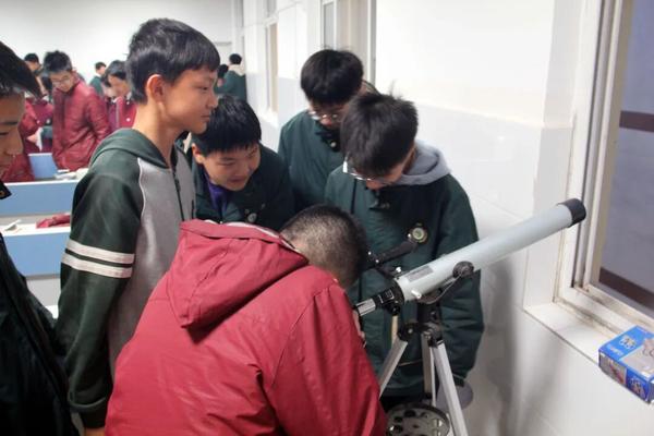 学生自主尝试化学、物理、生物实验5 学生自主尝试化学、物理、生物实验5