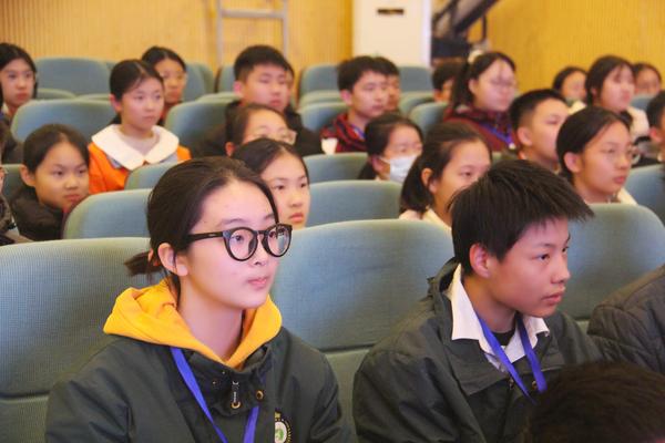 学生代表 学生代表